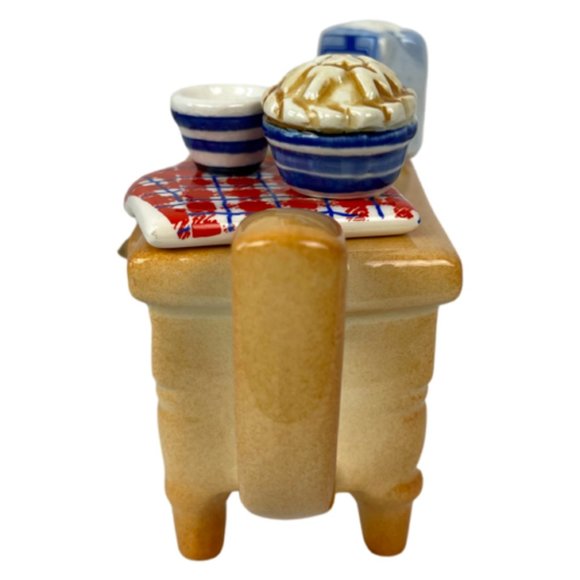 CARDEW DESIGN BAKING DAY TEAPOT MADE IN ENGLAND MEDIUM SIZE - Picture 8 of 11